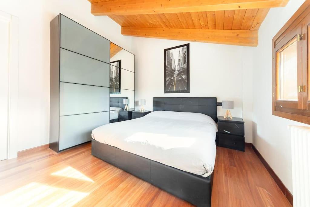 Appartamento Unico A Bologna Con 3 Camere E Parcheggio Gratuito Exterior photo