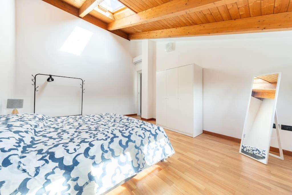 Appartamento Unico A Bologna Con 3 Camere E Parcheggio Gratuito Exterior photo